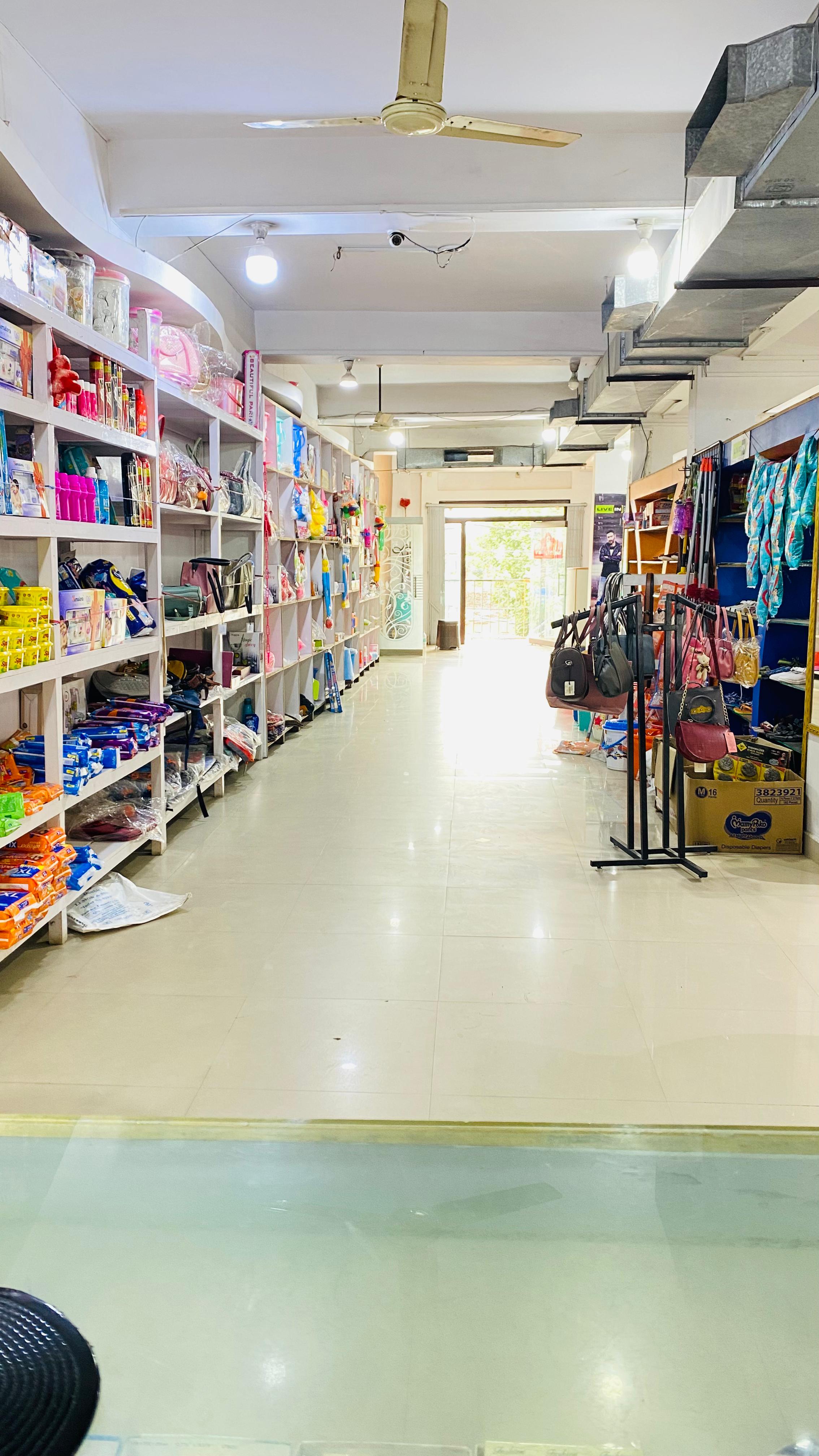 Poshak Mahal store interior
